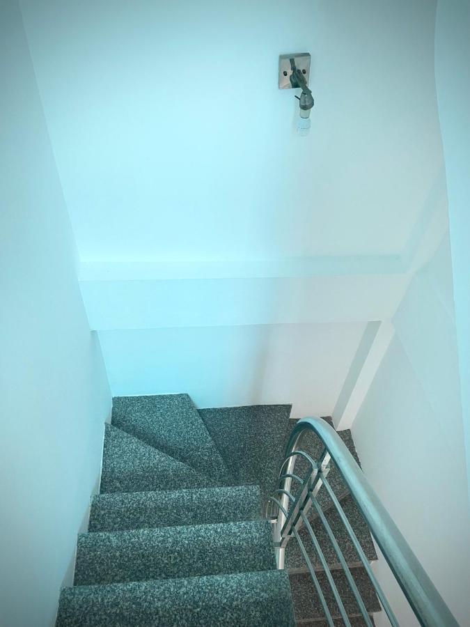 Omo House - Old Quarter - Easy Self Checkin Bed and Breakfast Hanoi Esterno foto
